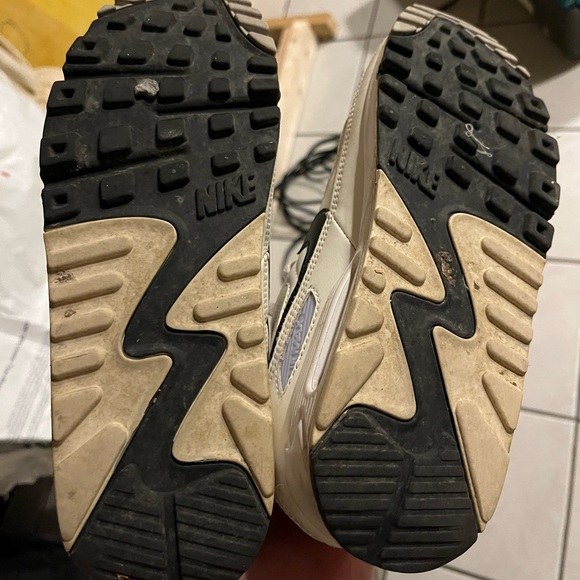 Nike Air Max Shoes - Picture 5 of 5